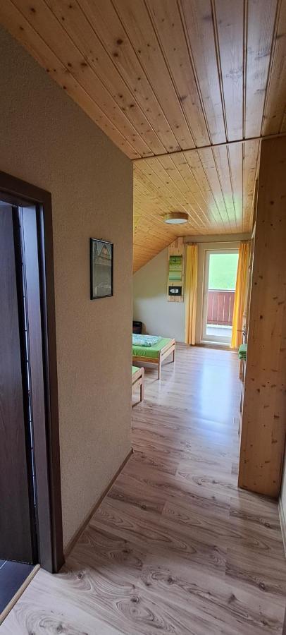 Ubytovanie U Huberta Bešeňová Dış mekan fotoğraf